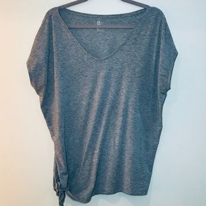GapFit Breathe - Side knotted Tee - Size M